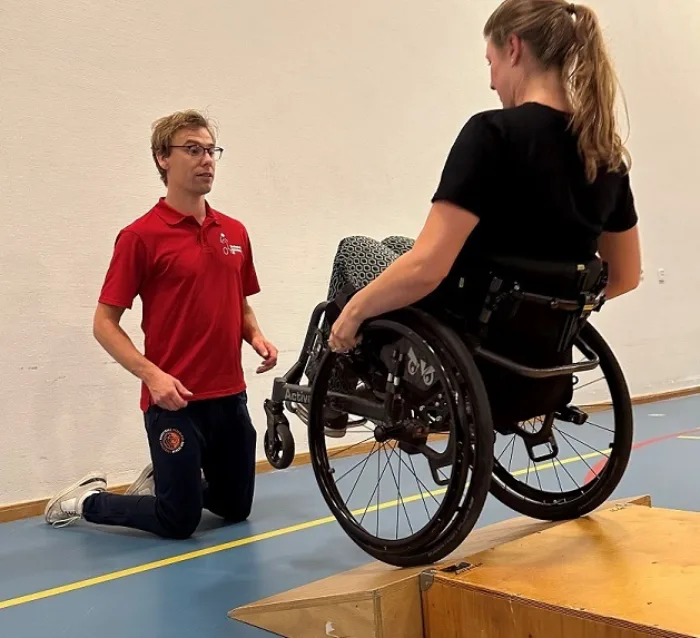 Rolstoelvaardigheidstraining 4 2